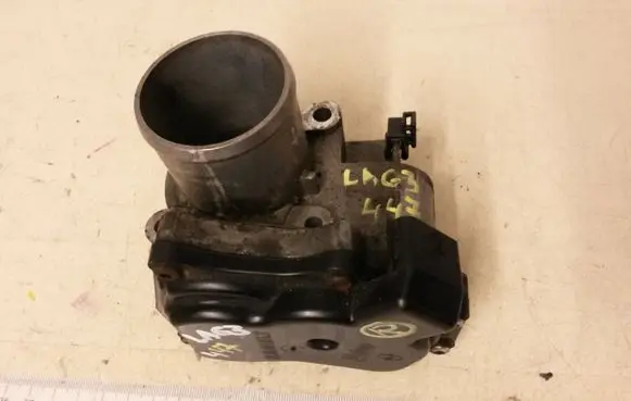 Renault Laguna III Throttle valve H8200727648 8200727648 8200987453
