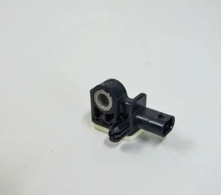 Mercedes-Benz CLA C117 X117 W117 Airbag deployment crash/impact sensor A1668210151
