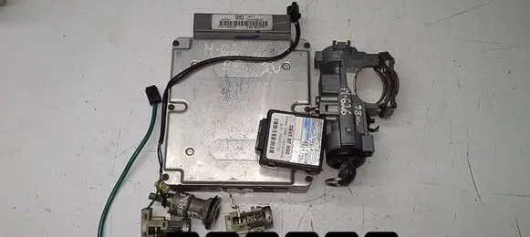 Mazda 626 Engine control unit/module F7FF12A650FD
