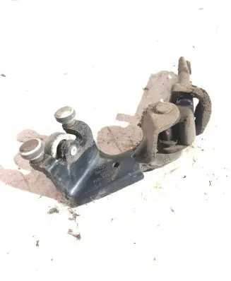 Volkswagen Transporter - Caravelle T5 Sliding door middle roller runner 7H0843336C