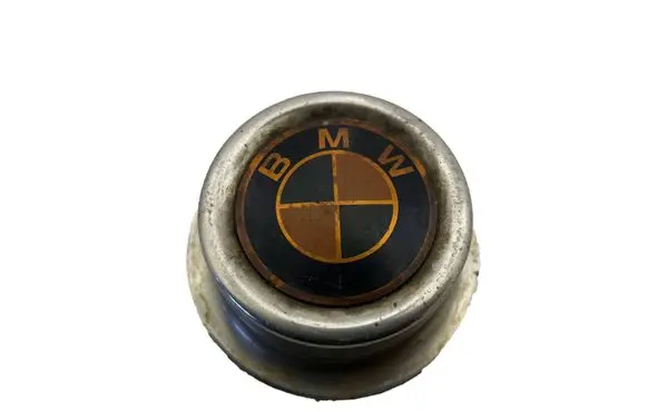 BMW 5 E28 Original wheel cap