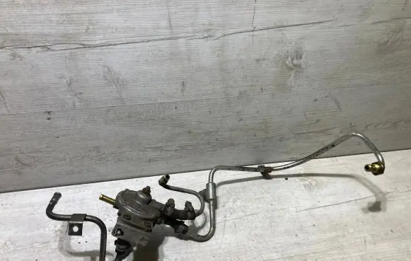 Bentley Mulsanne Fuel pressure regulator 