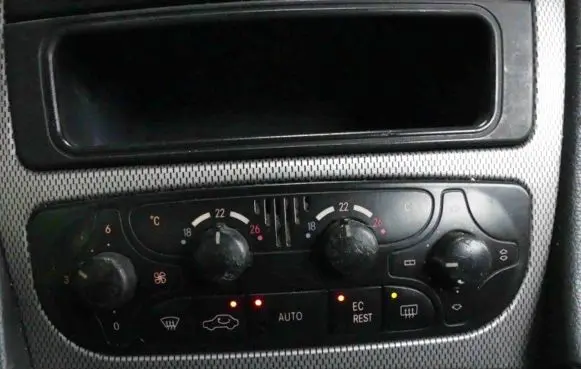 Mercedes-Benz C W203 Climate control/heater control trim 2038300285 IMPRK1145004