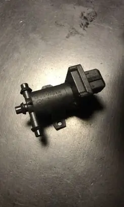 Mercedes-Benz C W202 Turbo solenoid valve 2029000178