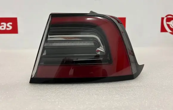 Tesla Model 3 Rear/tail lights 150208700D 1502087