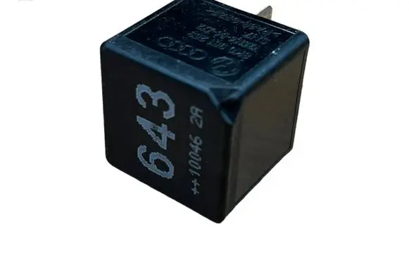 Audi Q7 4L Other relay 8K0951253