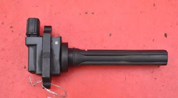 Suzuki Grand Vitara I High voltage ignition coil 33410-77E2