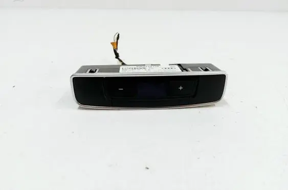 Audi A4 S4 B9 Climate control unit 8W0919158