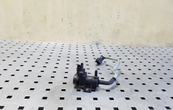 Land Rover Freelander 2 - LR2 Vacuum valve 9652862380