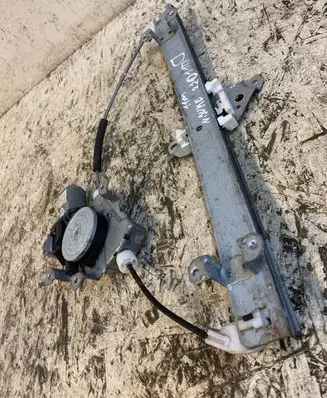 Nissan Juke I F15 Front door window regulator with motor 80730jx30b