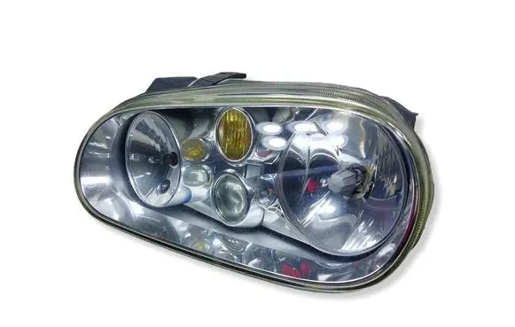 Volkswagen Golf IV Headlight/headlamp 1J1941015CKASACJA 1J1941015C