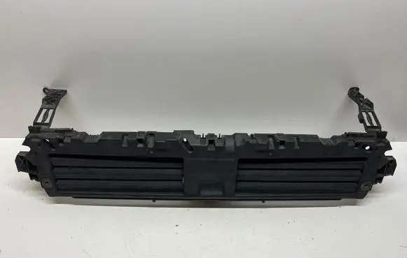 Audi A4 S4 B9 Intercooler air guide/duct channel 8W0971277 CZ35709K