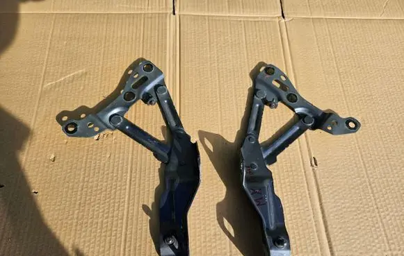 Tesla Model X Engine bonnet/hood hinges 1058042