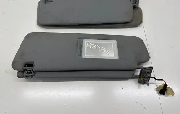 Porsche Cayenne (9PA) Sun visor