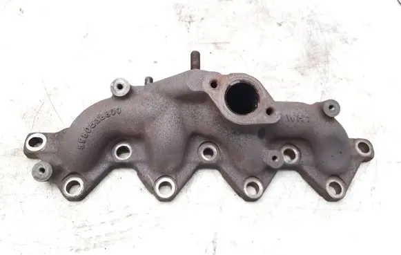 Opel Astra J Exhaust manifold 8980538800
