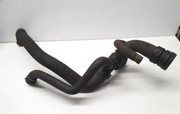 Volvo V70 Engine coolant pipe/hose S4000265
