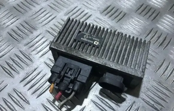 Renault Kangoo I Glow plug pre-heat relay 7700111525 258