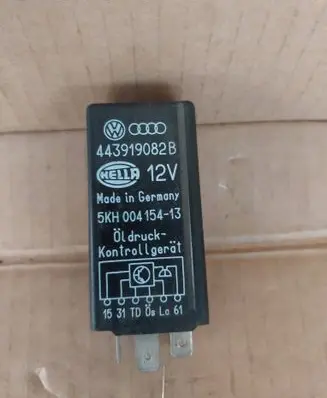 Audi A4 S4 B5 8D Other relay 443919082B 5KH00415413