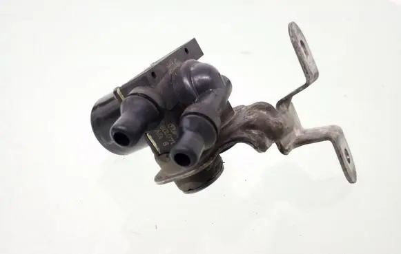 BMW X5 F15 Coolant heater control valve 8517589 1147412226 140108