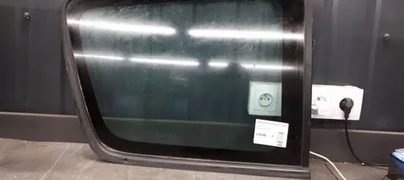 Renault Espace III Rear side window