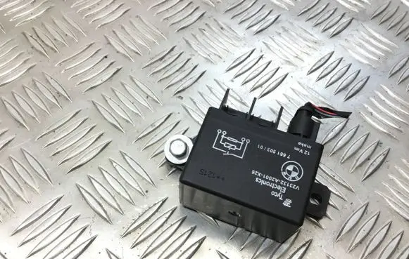 BMW 6 F12 F13 Coolant fan relay 7661503