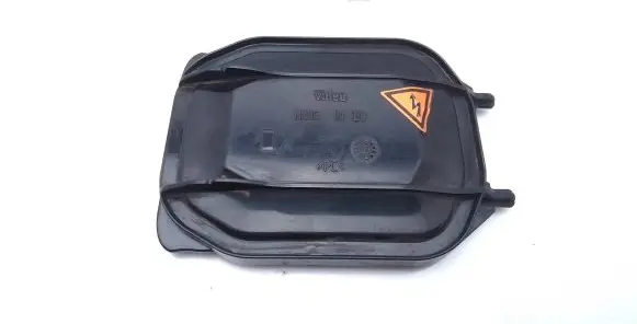 Volkswagen Touareg I Headlight/headlamp dust cover