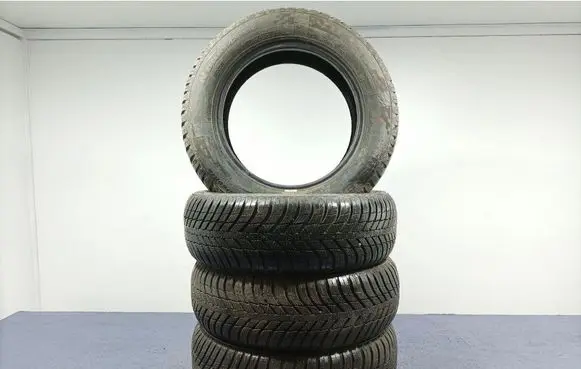Volkswagen Polo III 6N 6N2 6NF R17 C winter tire 8807622186165