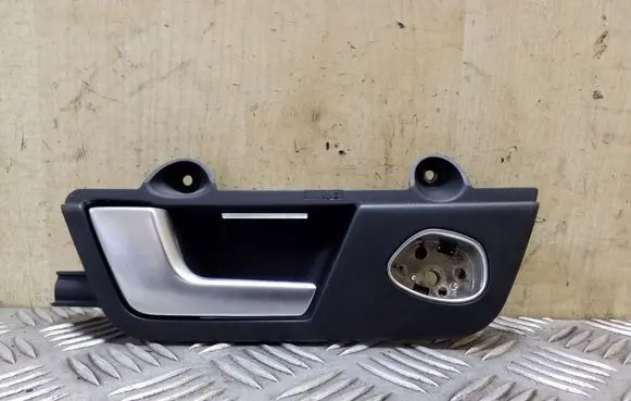 Rear door interior handle