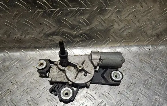 Mazda 3 I Rear window wiper motor 0390201588