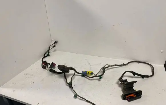 Volkswagen Golf Plus Front door wiring loom 5M1971121A