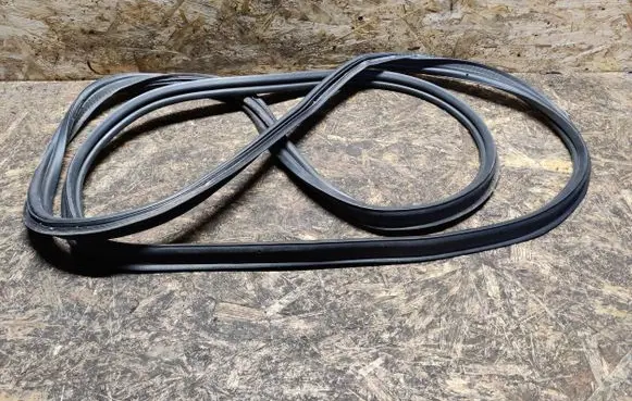 Citroen C3 Aircross Trunk rubber seal (body) 