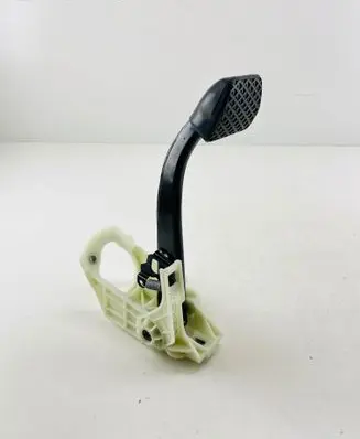 BMW 4 F36 Gran coupe Brake pedal 6876798 10810200