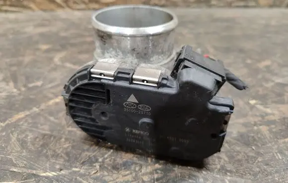 KIA Optima Throttle valve 351002G710