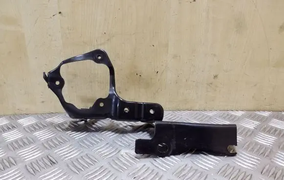 Lexus CT 200H Other engine bay part