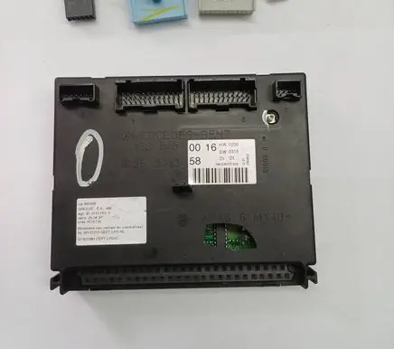 Mercedes-Benz ML W163 Fuse module 1635450016 05371058