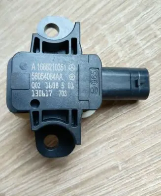 Mercedes-Benz A W176 Airbag deployment crash/impact sensor 1668210351 NE58973NA1