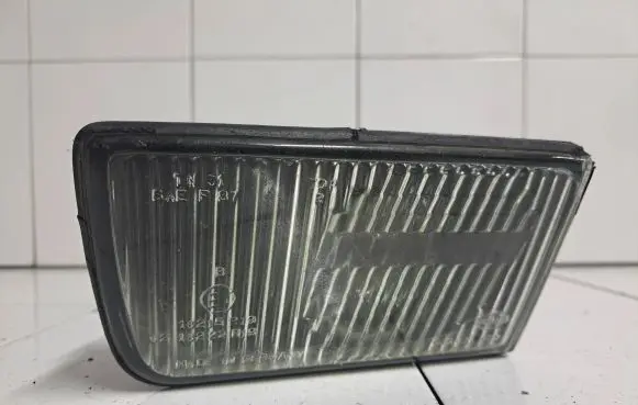 BMW 5 E34 Front fog light 1384232 18215R19 303134670