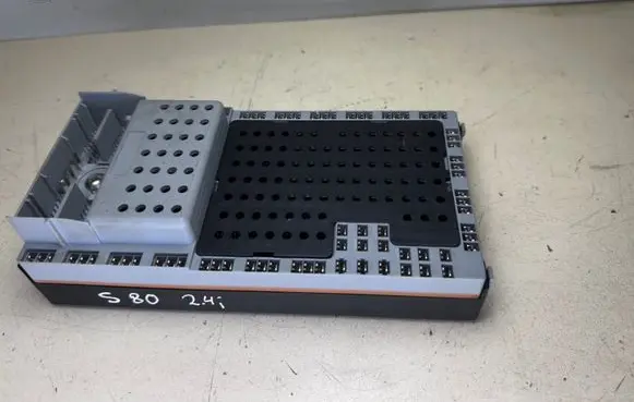 Volvo S80 Comfort/convenience module 8688375 8645719 01W483