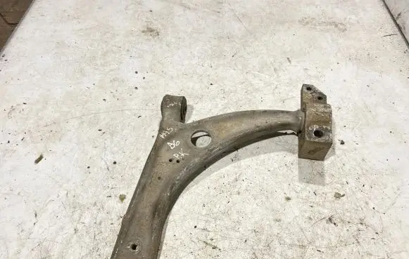 Volkswagen PASSAT B6 Front lower control arm/wishbone 3c0407153b