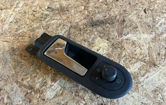 Volkswagen Golf IV Front door interior handle 3B1837113