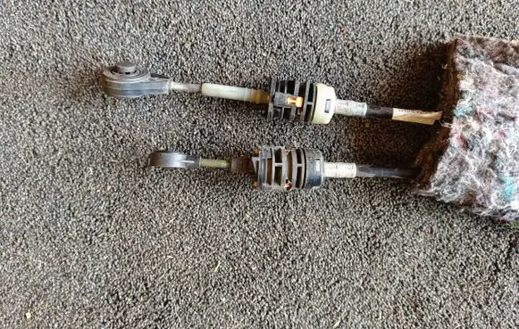 Ford Transit Gear shift cable linkage 2T1R7E395AC