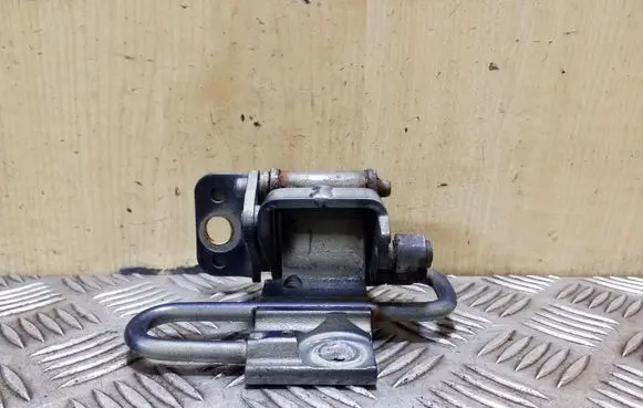Volkswagen Eos Front door lower hinge 1Q0831411A