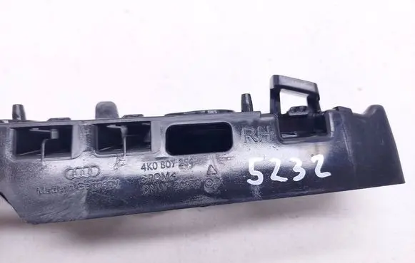 Audi A6 S6 C8 4K Front bumper mounting bracket 4K0807284