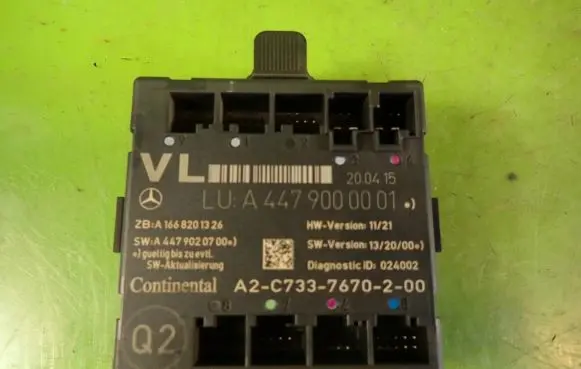 Mercedes-Benz Vito Viano W447 Door control unit/module A4479000001