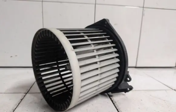 Honda Civic Heater fan/blower A37000