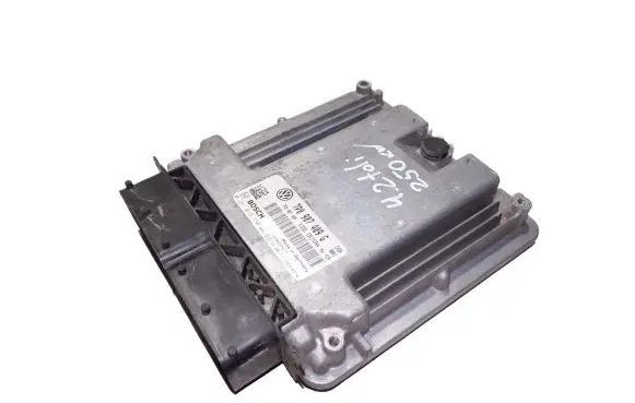 Volkswagen Touareg II Engine control unit/module 7P0907409G 7P0907409 0281019330