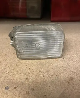 Volkswagen PASSAT B2 Front indicator light 301129995 8393R19