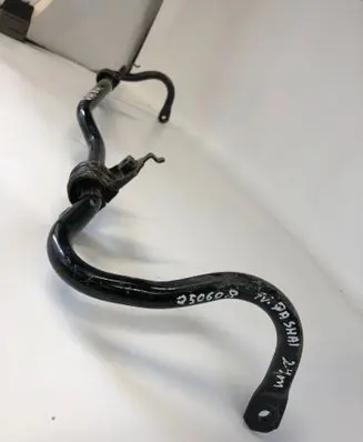 Nissan Qashqai J12 Front anti-roll bar/sway bar