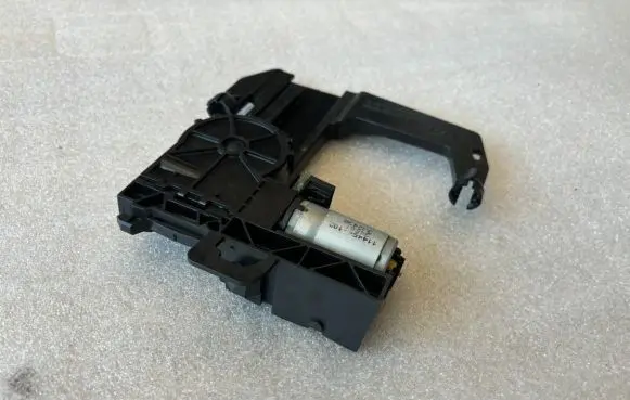 Mercedes-Benz S W221 Seat adjustment motor 000970026