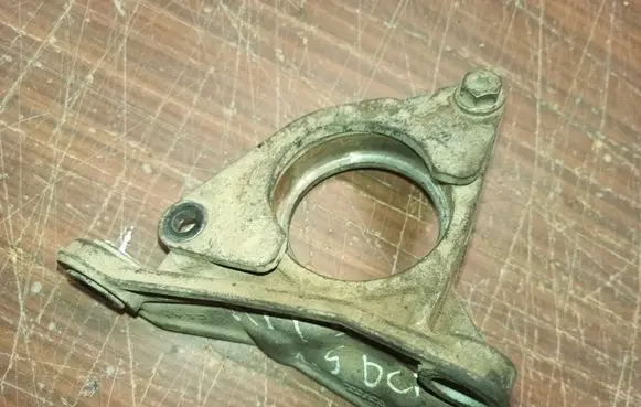 Renault Megane II Driveshaft support bearing bracket 187335